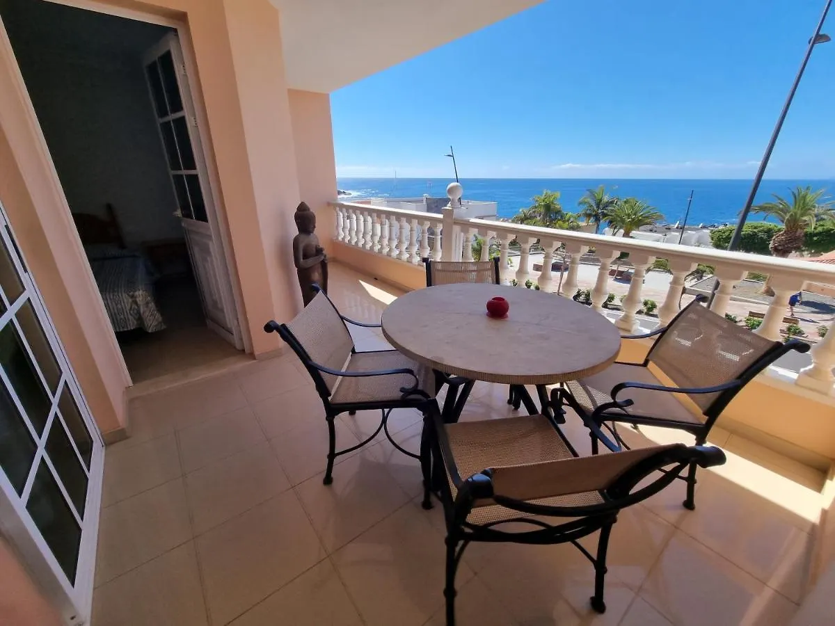 اتصالات Apartamentos La Avenida Playa La Arena 