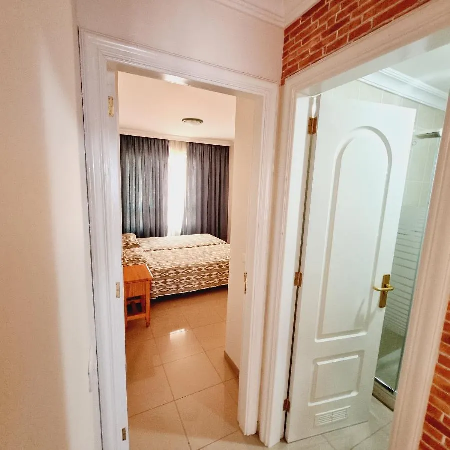 بويرتو دي سانتياغو Apartamentos La Avenida Playa La Arena إسبانيا